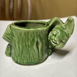 Shawnee USA Pottery Peeking Bunny Pencil Holder Small Planter Green 3.25” tall